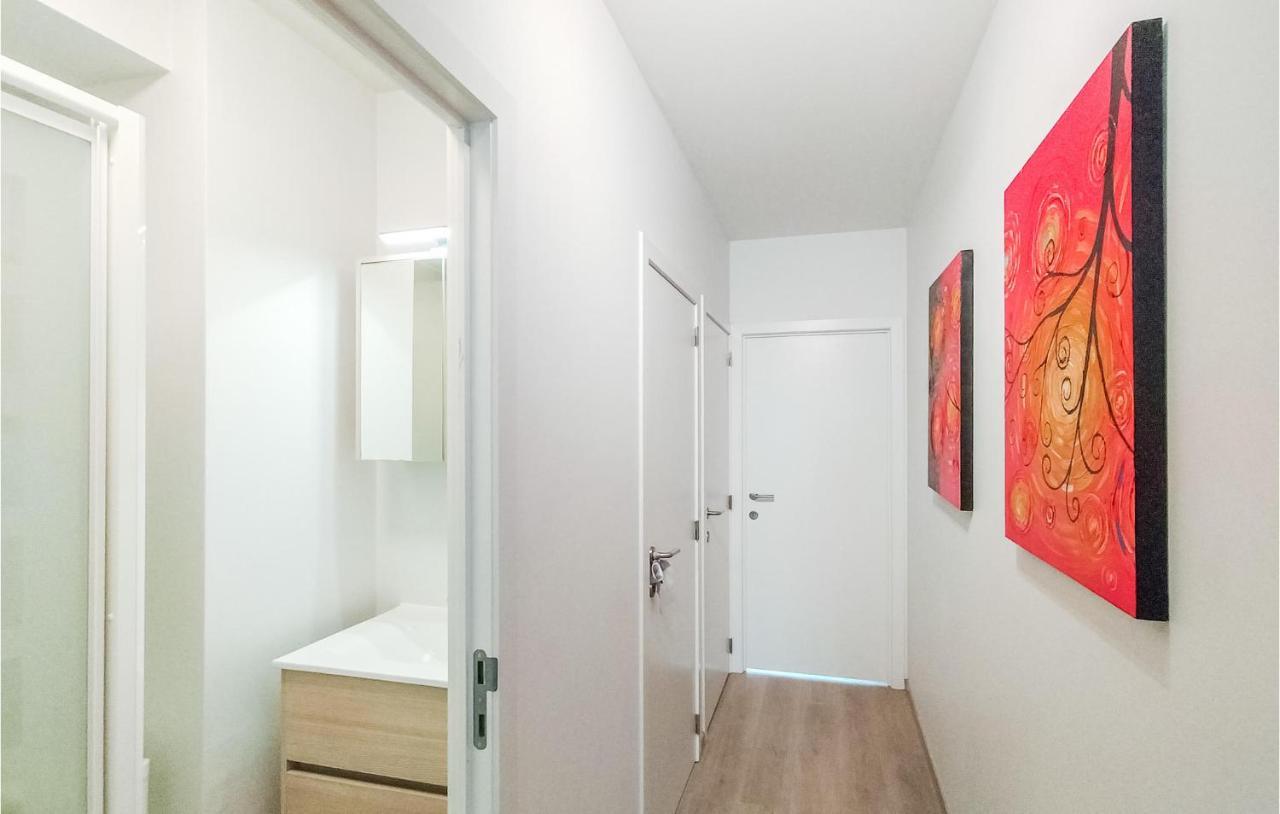 Stunning In With Wifi Apartamento Ostende